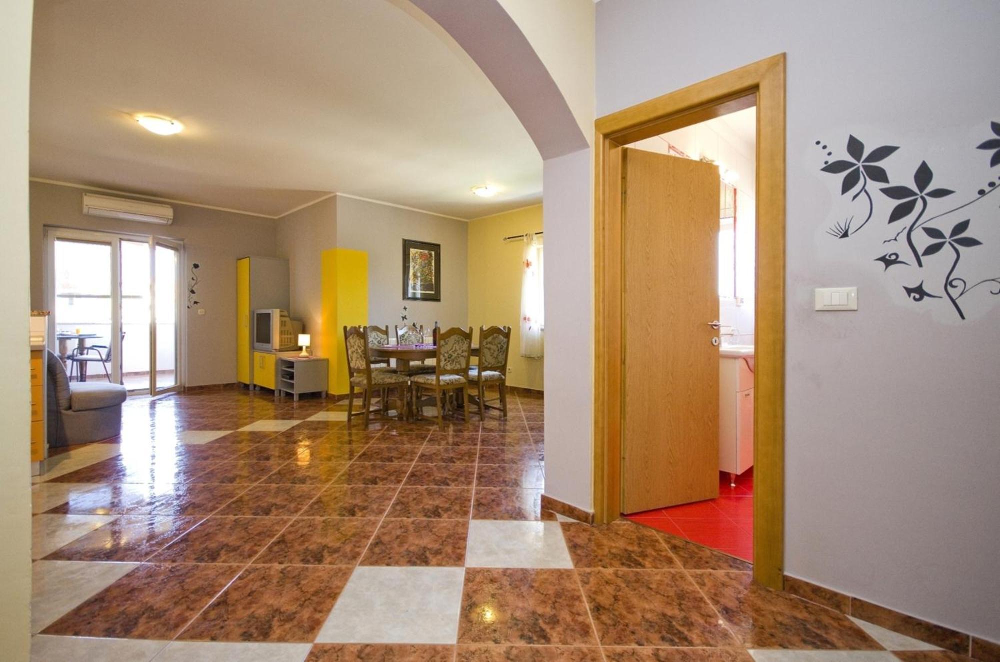 Apartment And Room Marlen Rovinjsko Selo Δωμάτιο φωτογραφία