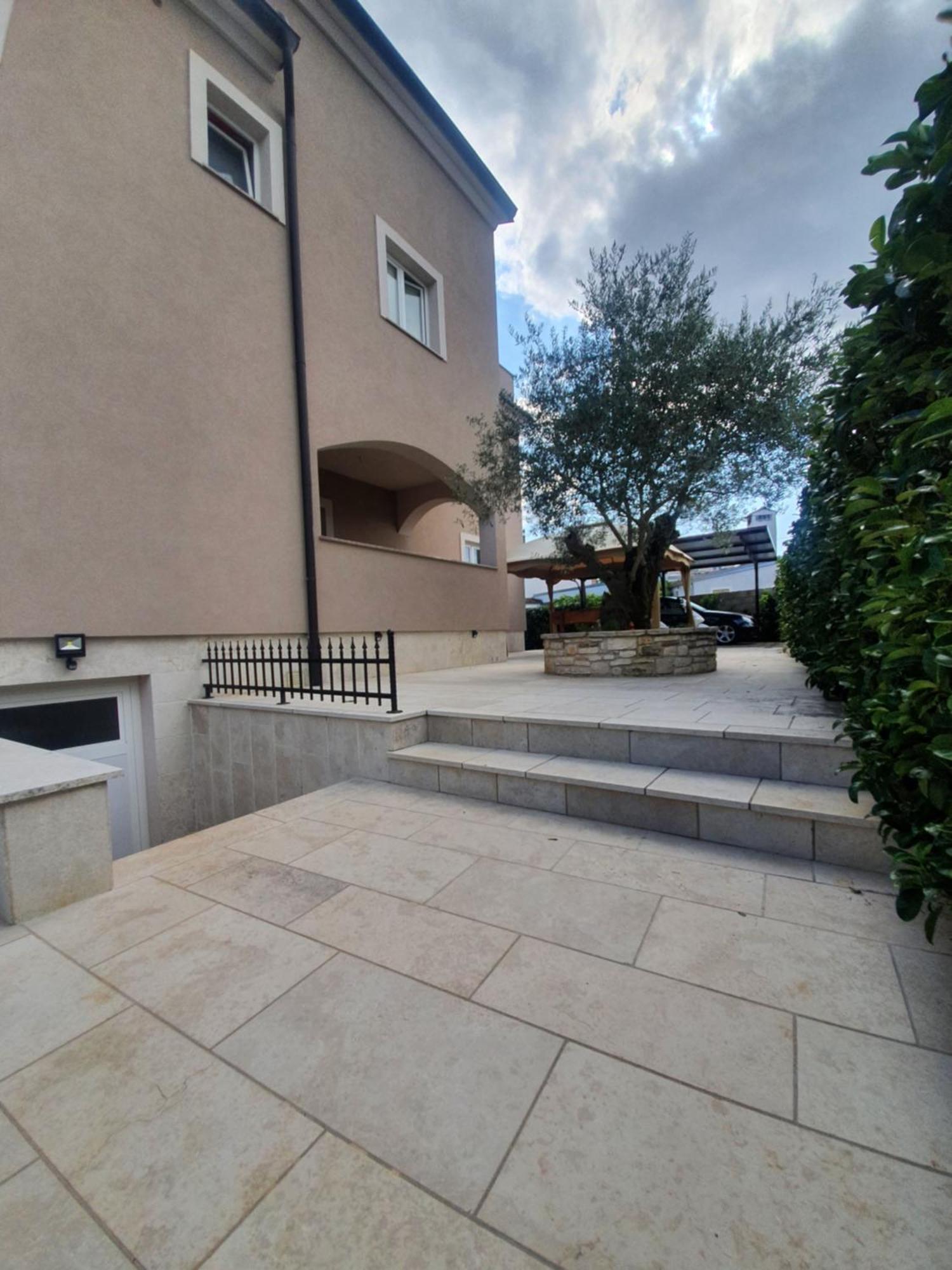 Apartment And Room Marlen Rovinjsko Selo Εξωτερικό φωτογραφία